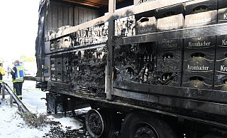 Ein Teil der Ladung wurde beschädigt. Einige Glasflaschen sind geschmolzen. - Andreas Eickhoff