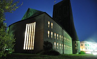 Dei Thomskirche im abendlichen Lichterglanz. - Frank Hesse