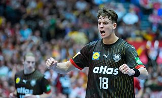 Deutschlands Handballer um Julian Köster sind heiß auf das Duell mit Top-Favorit Dänemark. - Sören Stache/dpa