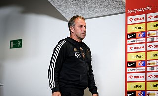 Bundestrainer Hansi Flick ist vom Weg bis zu EM 2024 überzeugt. - Christian Charisius/dpa