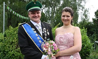 Zugführer als König: Daniel und Birgit Knaup sind die Regenten in Upsprunge. - Regina Brucksch