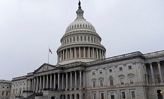 Blick auf das Kapitol, dem Sitz des US-Kongresses. - Foto: Jacquelyn Martin/AP/dpa/Archiv