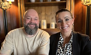 Die Gütersloher Rafael Kucharski und Kathrin Dudding haben sich bei den Dreharbeiten für die TV-Show "Mein Lokal, dein Lokal" kennengelernt. - Lena Vanessa Bleck