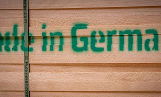 Schwierige Zeiten für Deutschlands Exporteure im Geschäft mit den USA. (Symbolbild) - Jens Büttner/dpa