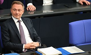 Christian Lindner (FDP), Bundesminister der Finanzen, während der Regierungsbefragung des Bundestags. - Julian Weber/dpa