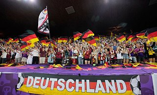 Gute Stimmung unter den Deutschland-Fans - aber nur vor dem Spiel. - Martin Meissner/AP/dpa