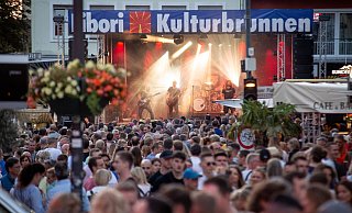 Beim Kulturbrunnen vor dem Paderborner Rathaus gibt es in der Libori-Woche ein abwechslungsreiches Programm. - Niklas Tüns