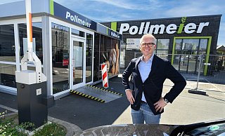 Ein Wasserschaden hat das Back-Restaurant Pollmeier außer Gefecht gesetzt. Thomas Pollmeier ist froh, den Kunden im eigens aufgestellten Verkaufscontainer ab Samstag fast wieder das volle Programm bieten zu können. - Barbara Franke