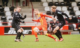 Im vergangenen Januar traf Felix Platte (M.) beim Paderborner 2:0-Testspielsieg in Verl. Ob der SCP-Stürmer auch am Samstag gegen den SC Verl zum Einsatz kommt, ist jedoch ungewiss. - Besim Mazhiqi