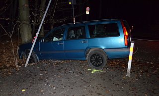 Von dem Fahrer fehlte zunächst jede Spur. - Polizei