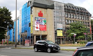 Seit über 30 Jahren wird im Kreis Herford über das Angebot einer Verbraucher-Beratungsstelle diskutiert. Fast genau so lange existiert beispielsweise eine entsprechende Einrichtung in Paderborn. Möglicherweise ändert sich das zum 1. Januar 2021. Ein möglicher Standort wäre die ehemalige Hauptstelle der damaligen Stadtsparkasse Herford. - Frank-Michael Kiel-Steinkamp