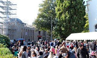 Zum Sommerfest der Türkisch-Islamischen Gemeinde zu Bünde waren viele Gemeindemitglieder und auch Nachbarn gekommen. - Katharina Eisele