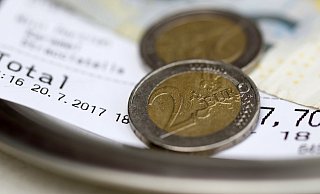 Trinkgeld geben - kann man oder muss man? - picture alliance