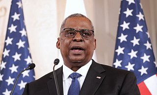 US-Verteidigungsminister Lloyd Austin befürchtet einen Angriff Russlands auf die Ukraine. - Foto: Leszek Szymanski/PAP/dpa