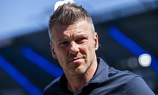 Trainer Lukas Kwasniok schaut voller Dankbarkeit auf vier erfolgreiche und ereignisreiche Jahre beim SC Paderborn zurück. - picture alliance/dpa