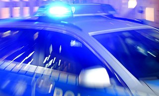 Polizei und Staatsschutz ermitteln inzwischen nach dem Vorfall auf der Kirmes im Kreis Gütersloh. - dpa