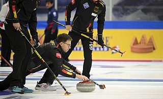 Das deutsche Curling-Team um Marc Muskatewitz verpasste bei der EM in Finnland knapp das Halbfinale. - Antti Aimo-Koivisto/Lehtikuva/AP/dpa