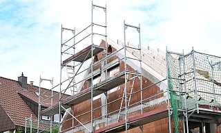 Die Baupreise in Deutschland steigen weiter (Archivbild) - Bernd Weißbrod/dpa