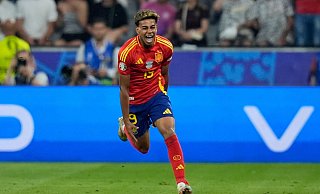 Lamine Yamal ist der jüngste Torschütze, den es je bei einer Europameisterschaft gegeben hat. - Matthias Schrader/AP/dpa