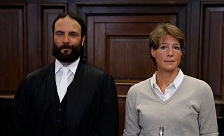 Der Anwalt von Christina Block wies den Vorwurf der Nebenklage zurück, sie habe in ihrer Aussage Hass gegen ihren Ex-Mann gezeigt. - Georg Wendt/dpa Pool/dpa