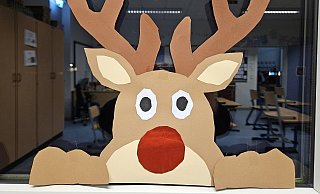 Das lustige Rentier sorgt für gute Weihnachtslaune an den Feiertagen. - Alexandra Stratmeier