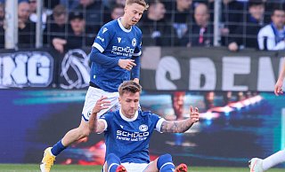 Arminia Bielefelds Joel Grodwoski erlebte im Spiel gegen Hannover 96 II einen Arbeitstag zum Vergessen. - Oliver Krato