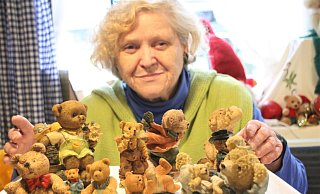 Annegret Dreßel mistet ihr Museum aus - und 360 Teddyfiguren sollen raus. Jedoch nicht in den Müll, sondern die Bären sollen zukünftig möglichst vielen Steinheimern Freude bringen. Eine besondere Aktion beginnt in diesen Tagen. - Madita Schellenberg