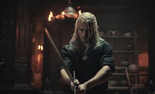 Hexer Geralt (Henry Cavill) muss wieder mit dem Schwert ran. - Jay Maidment/Netflix