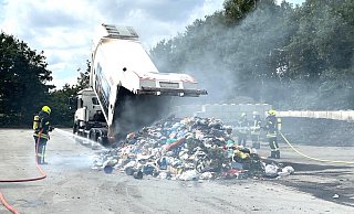 Kiloweise Restmüll stand in Flammen. - Gabriele Grund