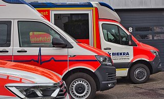 Das Krankentransportunternehmen Biekra baut in Herford ein Testzentrum auf. Mitarbeiter fahren auch in Unternehmen und führen Schnelltests durch. - Biekra