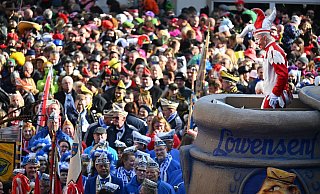 Karneval in Düsseldorf: «Für die regionale Wirtschaft ist der Karneval ein Lichtblick», sagt IW-Direktor Michael Hüther. - Federico Gambarini/dpa