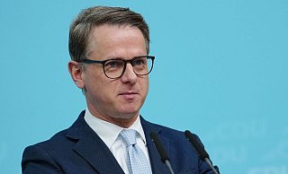 Der Paderborner Politiker Carsten Linnemann hat einen kleinen Gastauftritt im Kinofilm "Stromberg – Wieder alles wie immer". - Kay Nietfeld/dpa