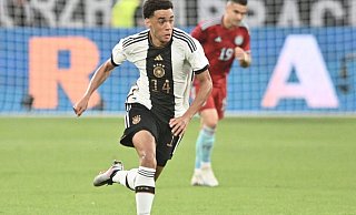 Deutschlands Jamal Musiala setzt in München sein Aufbautraining fort. - Bernd Thissen/dpa