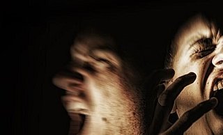 Der Mann hatte mehrfach Polizeibeamte verletzt. - Symbolfoto