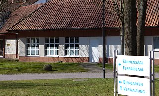 Hinter diesen Fenster muss saniert werden. Davor wird eine Containerküche aufgebaut. - Hans-Hermann Igges
