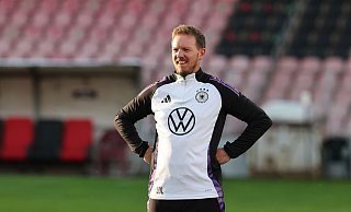 Bundestrainer Nagelsmann hat selbst eng mit Red-Bull-Chef Oliver Mintzlaff gearbeitet. - Christian Charisius/dpa