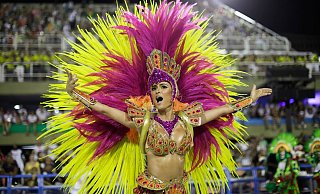 Kein Samba in Rios Straßen: Der weltberühmte Karneval fällt wegen der Corona-Pandemie in diesem Jahr ganz aus. - Foto: Leo Correa/AP/dpa