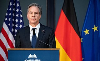US-Außenminister Antony Blinken spricht bei einer Veranstaltung in Berlin. - Foto: Bernd Von Jutrczenka/dpa Pool/dpa