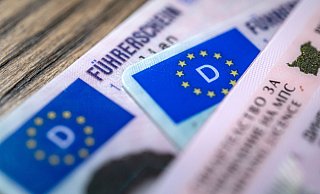 Beim Führerschein steht eine EU-weite Reform an. (Symbolbild) - Sina Schuldt/dpa