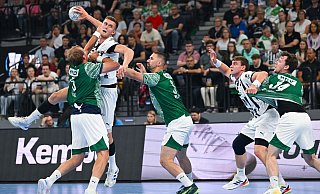 Die Füchse Berlin haben im Duell mit dem THW Kiel zum zweiten Mal den Supercup gewonnen. - Sven Hoppe/dpa