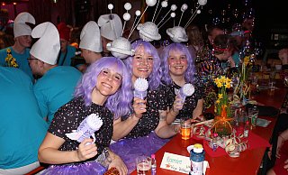 Auch im Kreis Minden-Lübbecke wird in einigen Städten Karneval gefeiert. Ausgelassene Stimmung herrscht zum Beispiel jedes Jahr unter den bunt kostümierten Gästen beim "KarneVARL" in Rahden. - Union Varl/Simone Petring