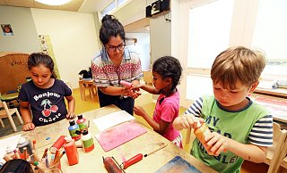 In wenigen Wochen beginnt das neue Kita-Jahr. Läuft bei den Kleinen die Nase, müssen sie zu Hause bleiben. - EPD