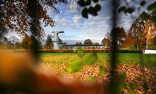Das Bünder Freibad im Herbst. - www.gerald-dunkel.de