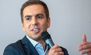 Vermisst beim DFB-Team die Begeisterung: Ex-Weltmeister Philipp Lahm. - Foto: Armin Weigel/dpa