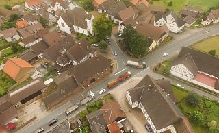 In Godelheim wird der Lückenschluss der B64/B83 seit Jahrzehnten dringend erwartet. Nun droht er, wegen Sparmaßnahmen erneut ins Abseits zu geraten. - Jens Reddeker In Godelheim wird der Lückenschluss der B64/B83 seit Jahrzehnten dringend erwartet. Nun droht er, wegen Sparmaßnahmen erneut ins Abseits zu geraten. - Jens Reddeker
