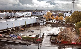 Hier sollen künftig Menschen aus aller Welt studieren: Die alte Post im Winkel von Friedrich-Ebert- und Kaiserstraße ist als endgültiger Standort für den Campus Gütersloh auserkoren. Platz wäre außerdem noch für ein Parkhaus, für Wohnungen, Büros und Geschäfte. - Andreas Frücht