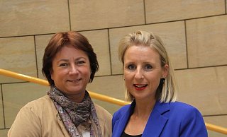 Die Heimatstädte Espelkamp und Rahden der Landtagsabgeordneten Bianca Winkelmann (CDU, l.) und Daniela Beihl (FDP) waren und sind von außergewöhnlich hohen Inzidenzzahlen betroffen. - Florian Hemann