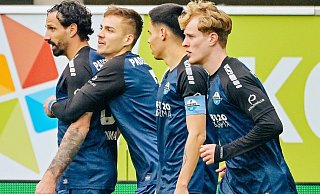 Die SCP-Akteure (v. l.) Adriano Grimaldi, Filip Bilbija, Raphael Obermair und Mattes Hansen hatten auch im Heimspiel gegen Kaiserslautern Grund zum Jubeln. - Besim Mazhiqi