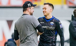 Unter Trainer Steffen Baumgart spielte Julian Justvan vor zwei Jahren seine erste Zweitliga-Saison. Mittlerweile zählt der 24-Jährige zu den Leistungsträgern. Baumgart trainiert derweil den 1. FC Köln und war nun in einer ARD-Sendung zu sehen. - Besim Mazhiqi