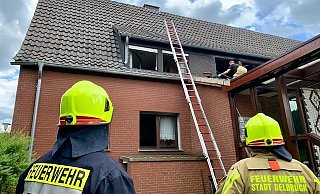 Das Feuer brach im Obergeschoss des Hauses an der Breslauer Straße aus. - Ralph Meyer